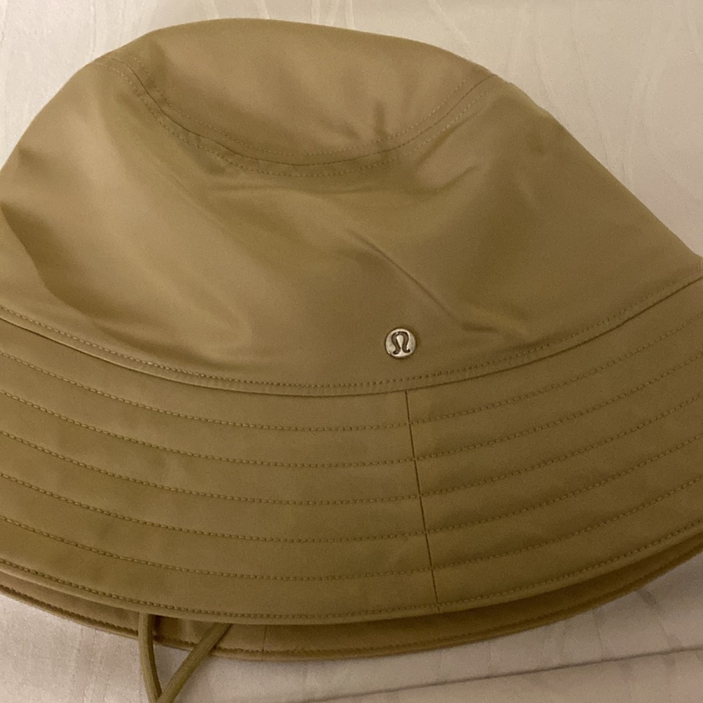 LULULEMON nylon bucket hat beige NWT - Picture 6 of 9